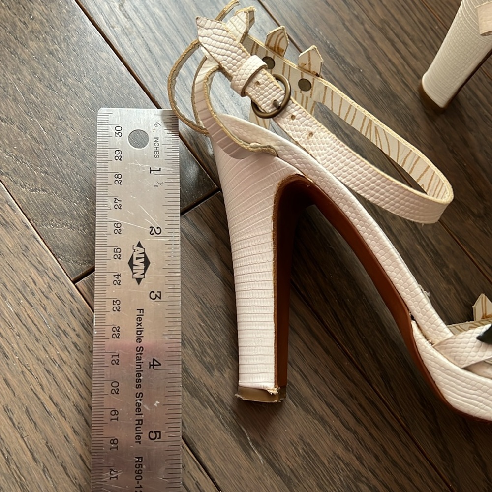 Moschino White Picket Fence Novelty Heels (EU 37) - Picture 4 of 9